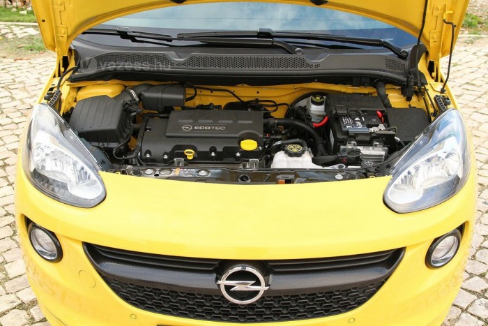 A motortérben egyelőre semmi újdonság nincs