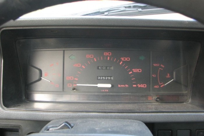 Nincs túlbonyolítva. Azaz mégis: a 120 feletti tartomány teljesen felesleges ezzel a motorral