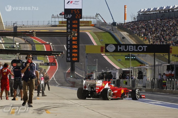 F1: Nagyon büszke a Ferrari-vezér