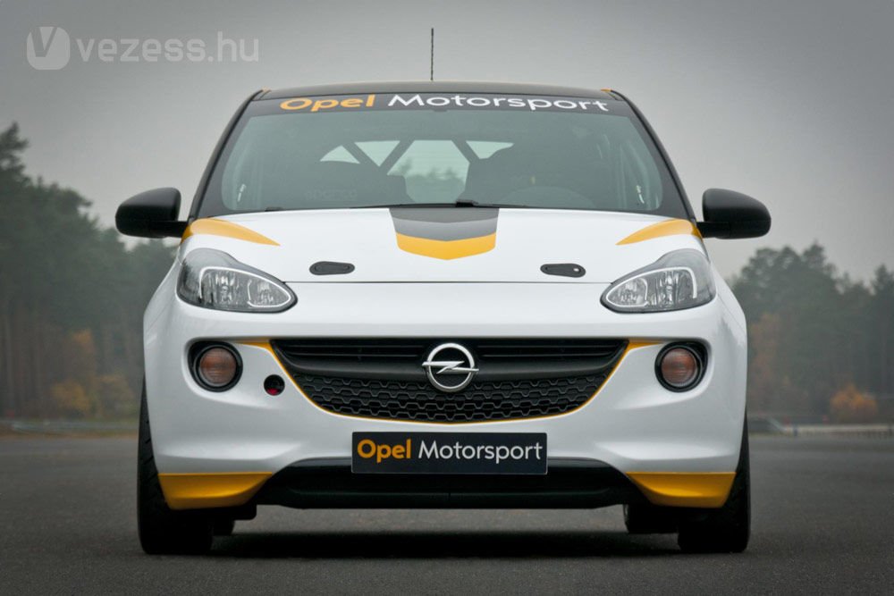 Újra sportol az Opel 1