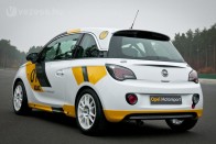 Újra sportol az Opel 14