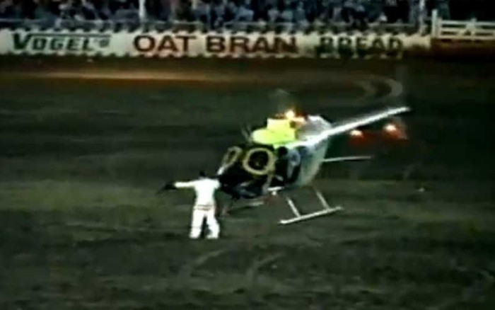 Életveszélyes helikopteres mutatvány