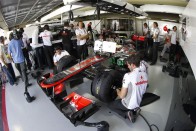 F1: Hamilton az élen, Vettel 2., Alonso 5. 52