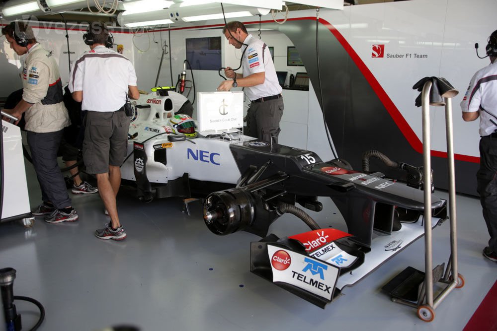 F1: Rendőri kíséret a McLaren-pilótáknak 23