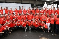 F1: Ráfekszik az időmérőre a Ferrari 70