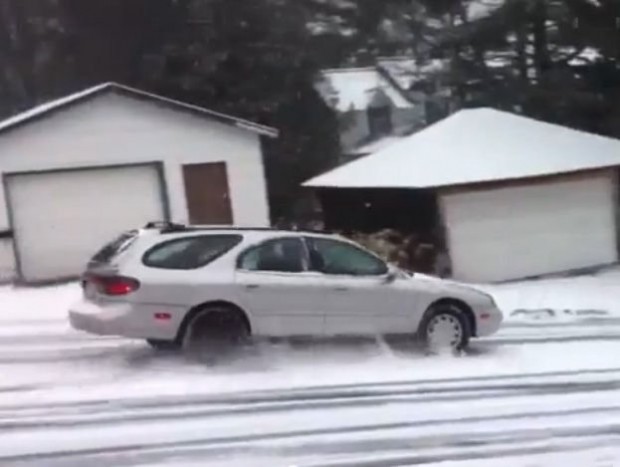 Az ónos eső ellen nincs megoldás, csak ha hagyjuk az autót garázsban pihenni