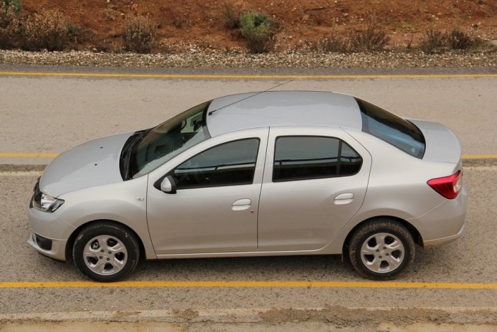 Majdnem hat centivel hosszabb elődjénél, és ez a nyurgulás sokat javított a Logan arányain