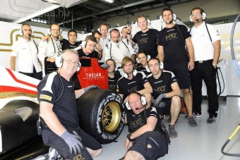 F1: Részeg verekedés a sereghajtónál