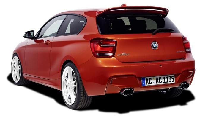 Kis BMW 360 lóerővel 4