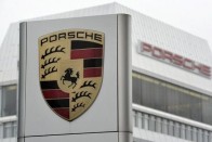 Versenypályával nyerne ügyfeleket a Porsche 10