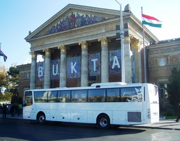 A felirat remélhetőleg nem a hazai sikereket vetíti előre