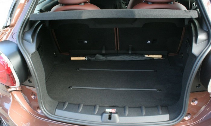 Használható játékszer gazdagéknak 11 | Vezess 330 literes és jól pakolható