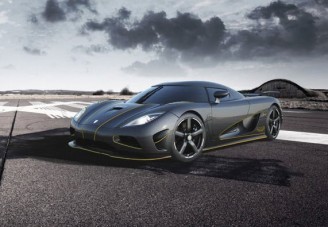 Százados a Koenigsegg