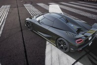 Százados a Koenigsegg 9