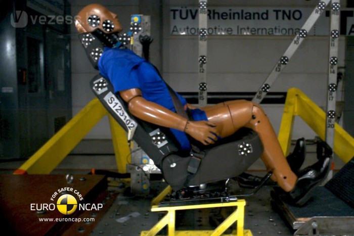 Háromcsillagos román családi batár 6 | Vezess Az ülések és a fejtámlák lehetnének jobbak is