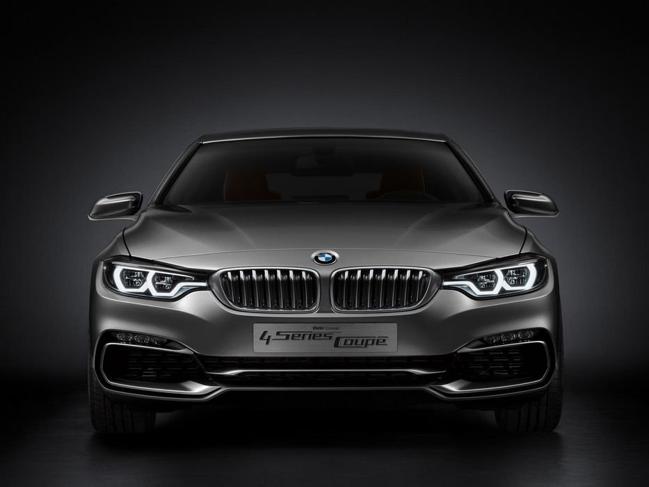 Itt a 4-es BMW 5