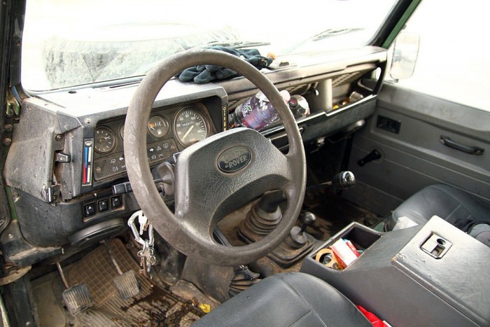 Ilyen egy munkára használt autó belseje