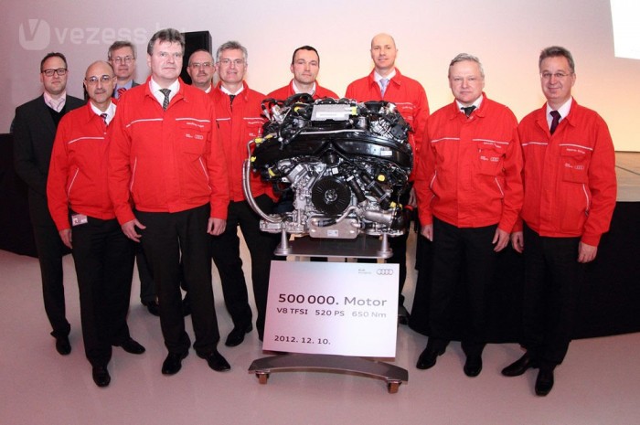 Félmillió magyar V8-as 4