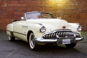 Elárverezték az Esőember kabrióját