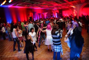 Lövöldözés a céges bulin