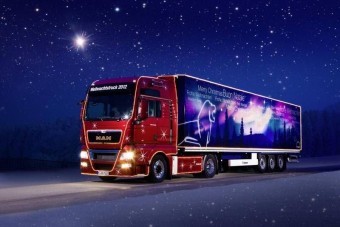 Karácsonyi kamion járja Németországot