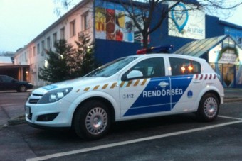 Bevásárlókocsinak használták az új rendőrautót?
