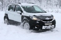 4×4-es egyterű a Renault-tól 10