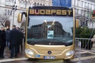 Már gyártják az új budapesti buszokat 2