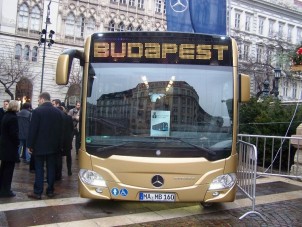 Már gyártják az új budapesti buszokat