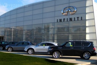 Új néven a japán luxusautó