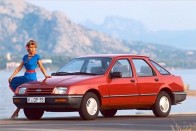 Nagy év volt 1982. Csak a német autóipartól kijött a Ford Sierra, a Mercedes-Benz 190 (W201), az E30-as 3-as BMW és az Audi 100