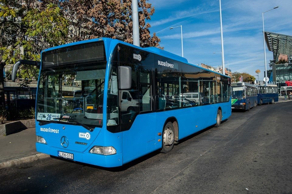 Forgalomba állnak a használt buszok a BKV-nál 4