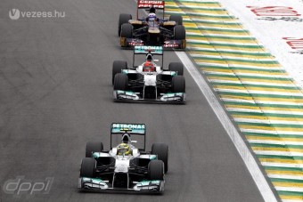 F1: Az aerodinamikán úszott el a Merci éve?