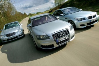 A fiatalok a prémium autót kedvelik