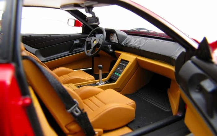 A váltókar talán lehetne vékonyabb