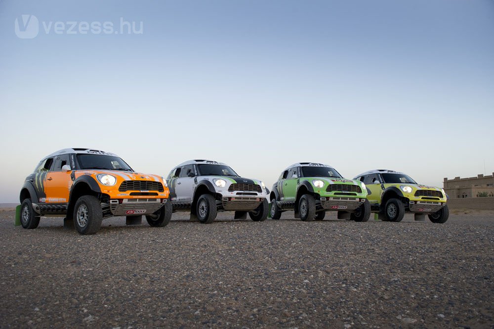 Magyarokkal indul a 2013-as Dakar 22