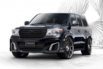 Agresszív bölény lett a Land Cruiserből