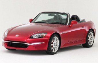 Honda S2000 újratöltve