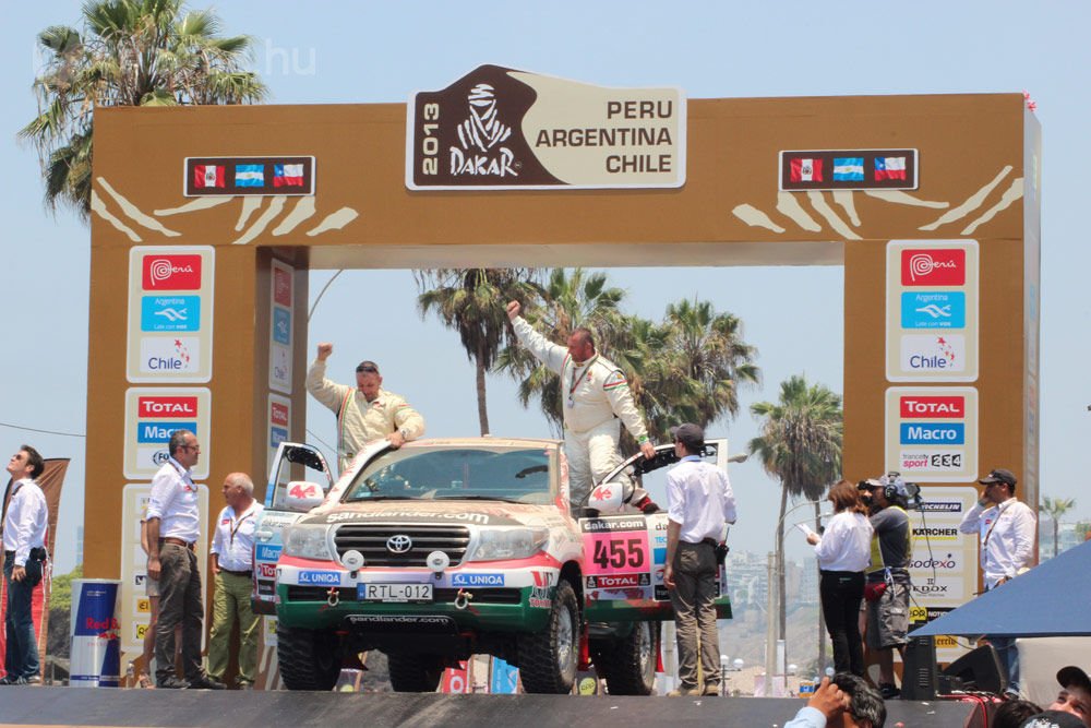 Célban a magyarok a Dakar nyitányán 43