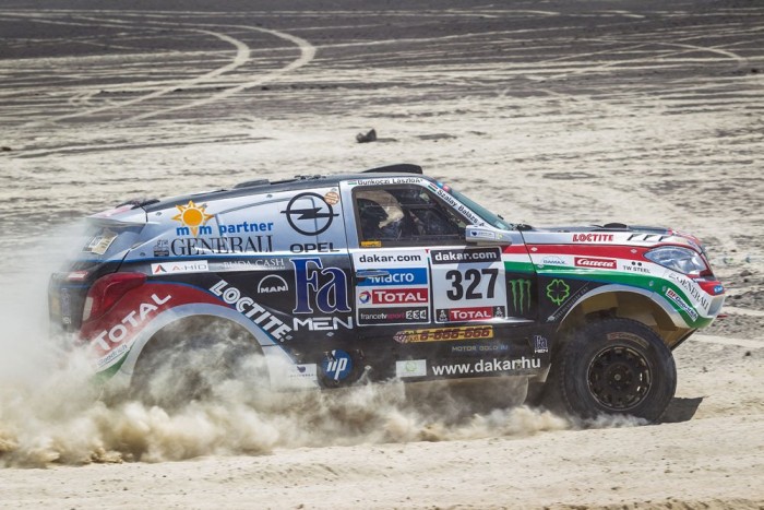 Óvott az egyik Red Bull, a másik nyert 7