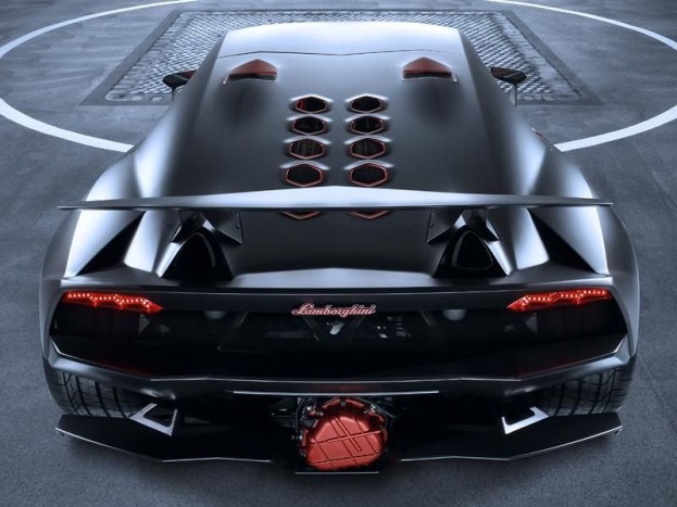 Gyártásban a legújabb Lamborghini 2