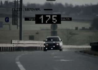 Ugrott a jogsija a száguldozónak