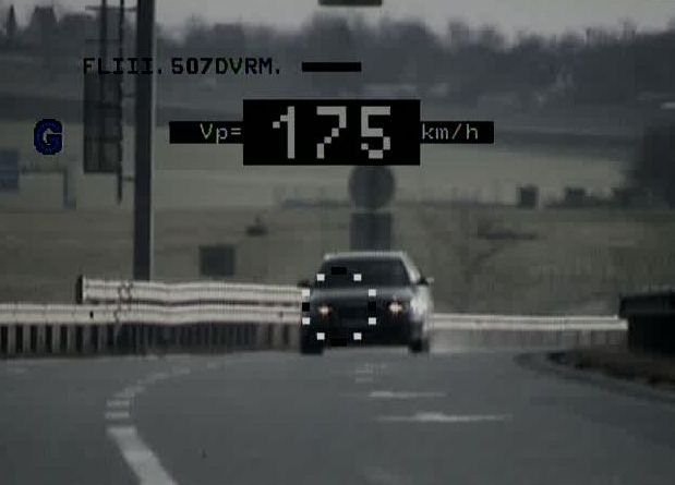 Ugrott a jogsija a száguldozónak