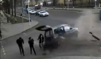 Centiken múlt a három gyalogos élete