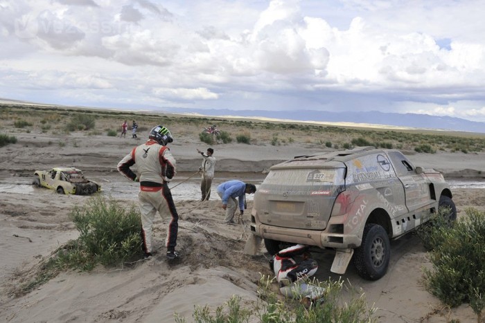 Az eső átírta a Dakart 8