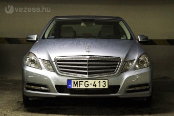 Hibrid Mercedesünk van. Mit szeretnél róla tudni?