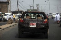 Kosárba font VW Pickup, avagy az egyedi afrikai tuning!