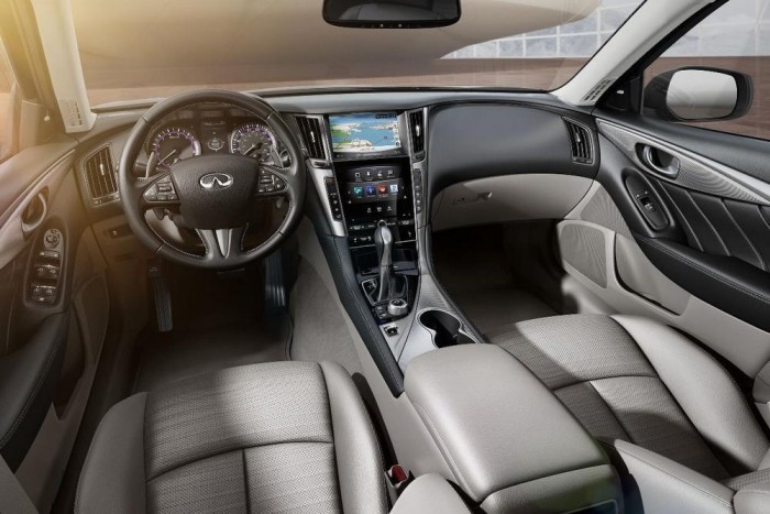 Szmokingos forradalmár 7