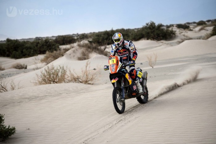Szalay féktelenül a Dakaron 9