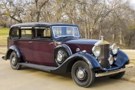 Rolls-Royce Wraith 1938-ból. A korabeli szaksajtó értetlenül állt tökéletessége előtt...